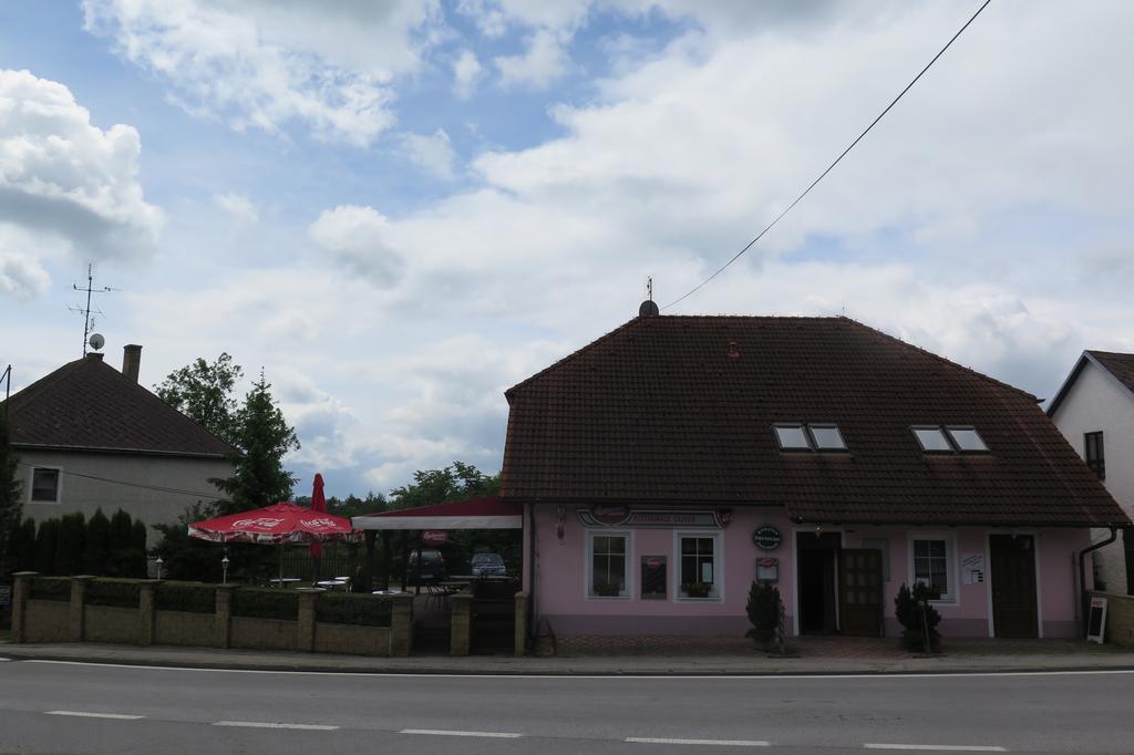 Horní Planá 奥利弗旅馆酒店 外观 照片