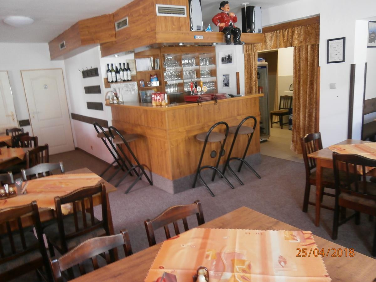 Horní Planá 奥利弗旅馆酒店 外观 照片